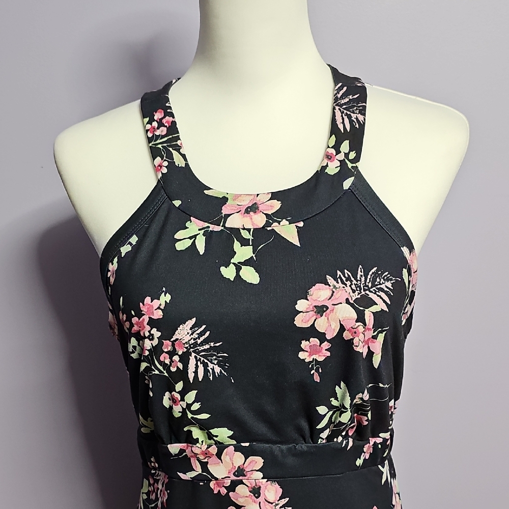 Elegant Black and Pink Halter Midi Sundress - Picture 4 of 6